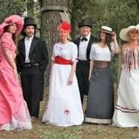 RECHERCHE VETEMENTS ET ACCESSOIRES BELLE EPOQUE