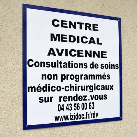 Que se passe-t-il autour du centre mdical Avicenne de l'hpital de Montluon qui est ferm depuis peu?