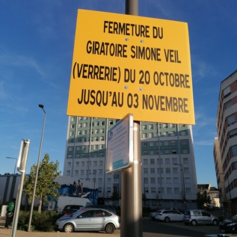 Dans le cadre de l'amnagement d'une piste cyclable  Montluon, le rond point Simone Veil de la Verrerie sera ferm ds le 20 octobre