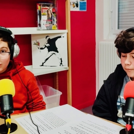Des journalistes en herbe d'Emile Mle  Commentry nous parlent de la non-violence