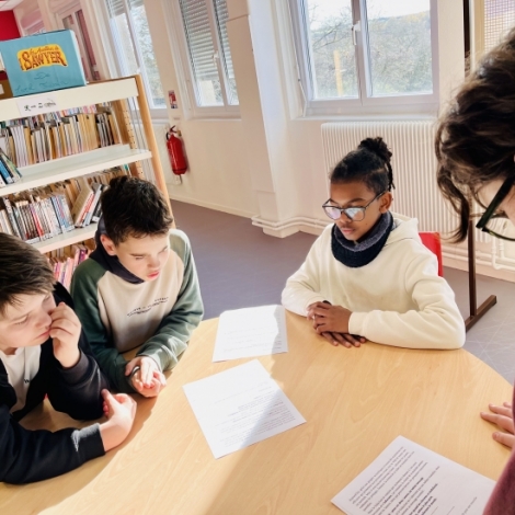 Des journalistes en herbe d'Emile Mle nous parlent du Sidaction et du Tlthon