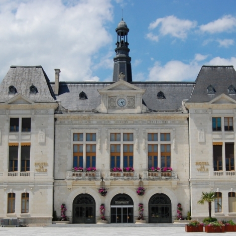 Le coût plus important que prévu des travaux de l'hôtel de ville de Montluçon a fait réagir au conseil municipal de Montluçon