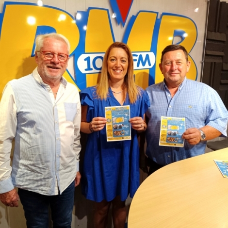 Le maire prmilhatois Bernard Pozzoli, Cline et Bernard Combeau de la Banda Follet pour la fte de la musique