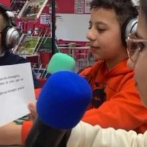 Les journalistes en hebre d'Emile Mle  Commentry Louane et Loris nous parlent du 