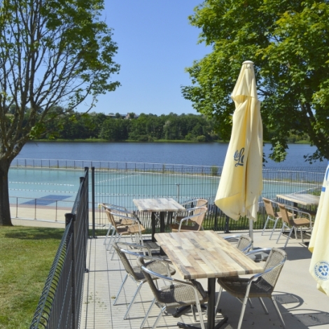 Pour se rafrachir par ces temps de grosses chaleurs, il y a la baignade biologique d'Herculat, avec en plus ds le 21 juin l'ouverture de la Guinguette