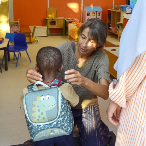 Rentre scolaire dans la nouvelle toute petite section de la maternelle Dormoy-Voltaire